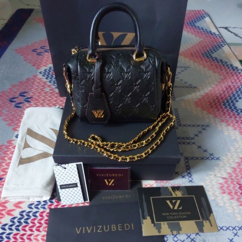 preloved like new vivi zubedi micro bowling bag black