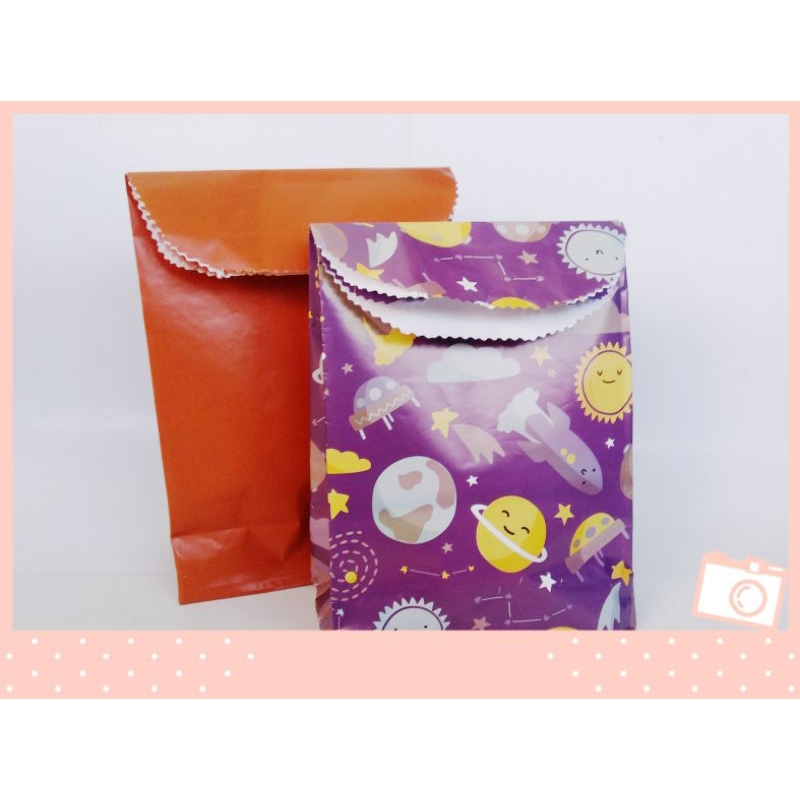 

Paperbag Kertas Kado Tanpa Pita/Paperbag Polos Tanpa Pita/Kantong Kado Siap Pakai