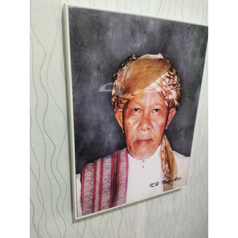 KH Noer Ali Bekasi / foto ulama / Poster ulama wall decor poster foto plus bingkai