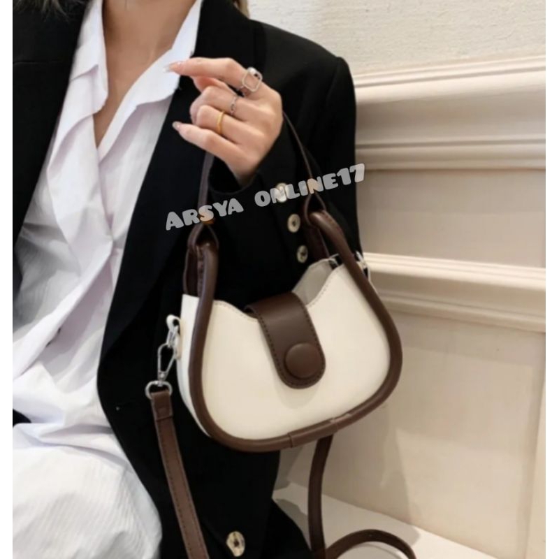 QILA SLING BAG/TAS SELEMPANG WANITA/TAS BAHU WANITA/TOTE BAG/TAS WANITA KEKINIAN/TAS TERBARU 2023.