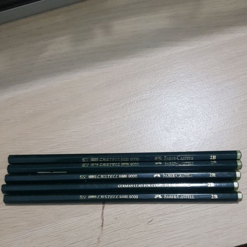 

Pensil / Pencil Faber Castell 2B