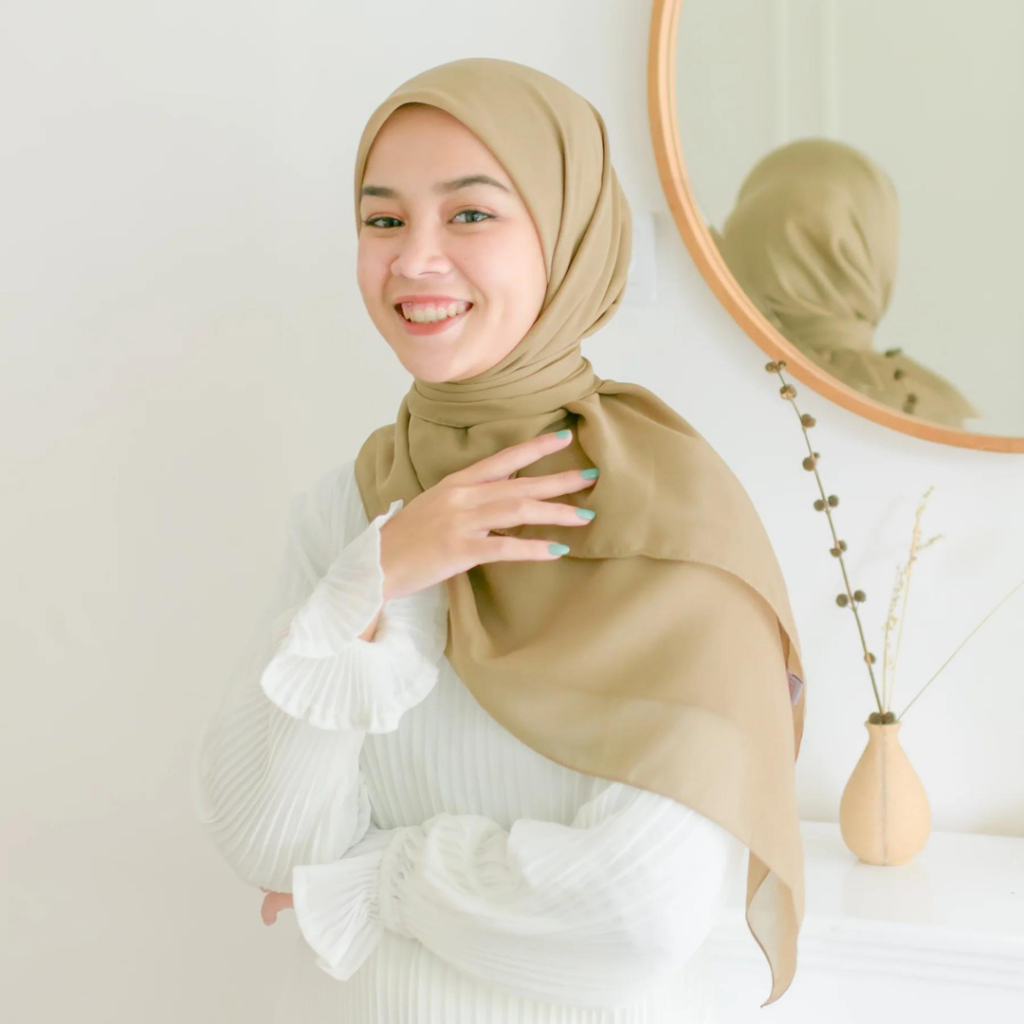 Hijab Voal Paris Ultrafine Premium Jahit Tepi ( Kerudung Segiempat Voal )