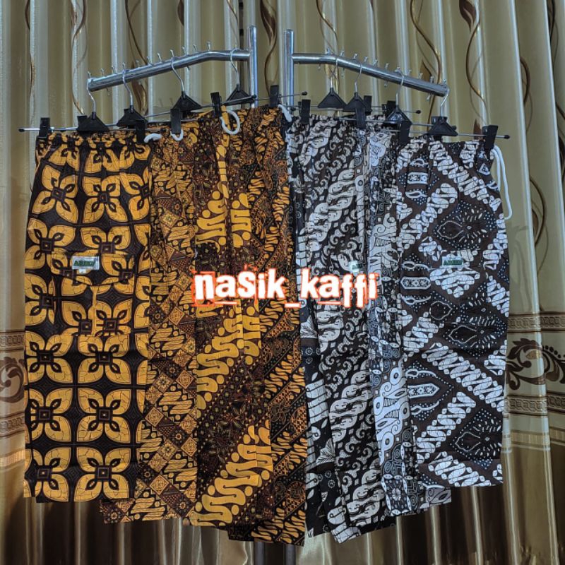 CELANA BATIK | CELANA BOIM | CELANA BETAWI SEMUA UKURAN TERMURAH | JUMBO | STANDAR DEWASA | ANAK-ANAK USIA 5-15 TAHUN CEWEK COWOK BISA SEMUA MOTIF JANGAN DI RAGUKAN LAGI BAGUS BNGT WOIII PLISSS RECOMMENDED BANGET KAK DAN MOTIF RONDOM BISMILLAH