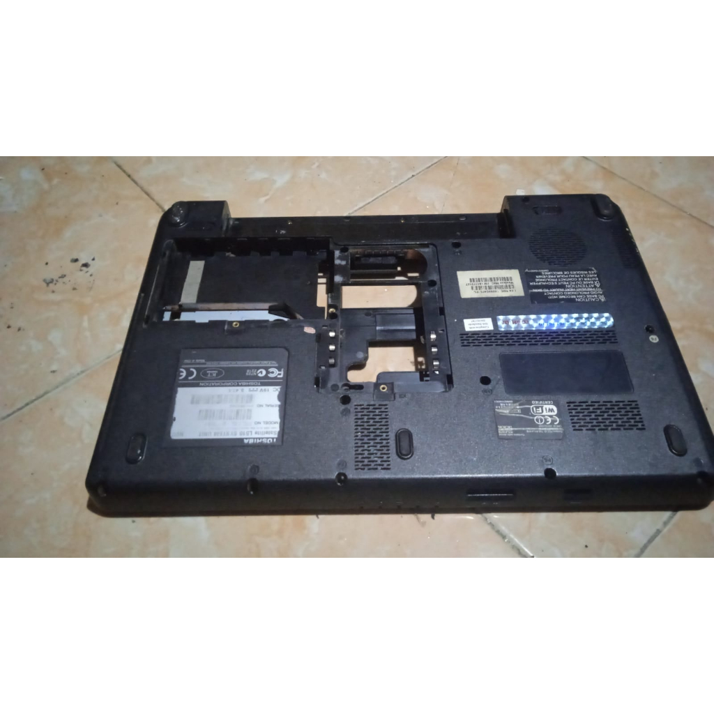 Casing Kesing Bawah Buttom + Keyboard Toshiba L510