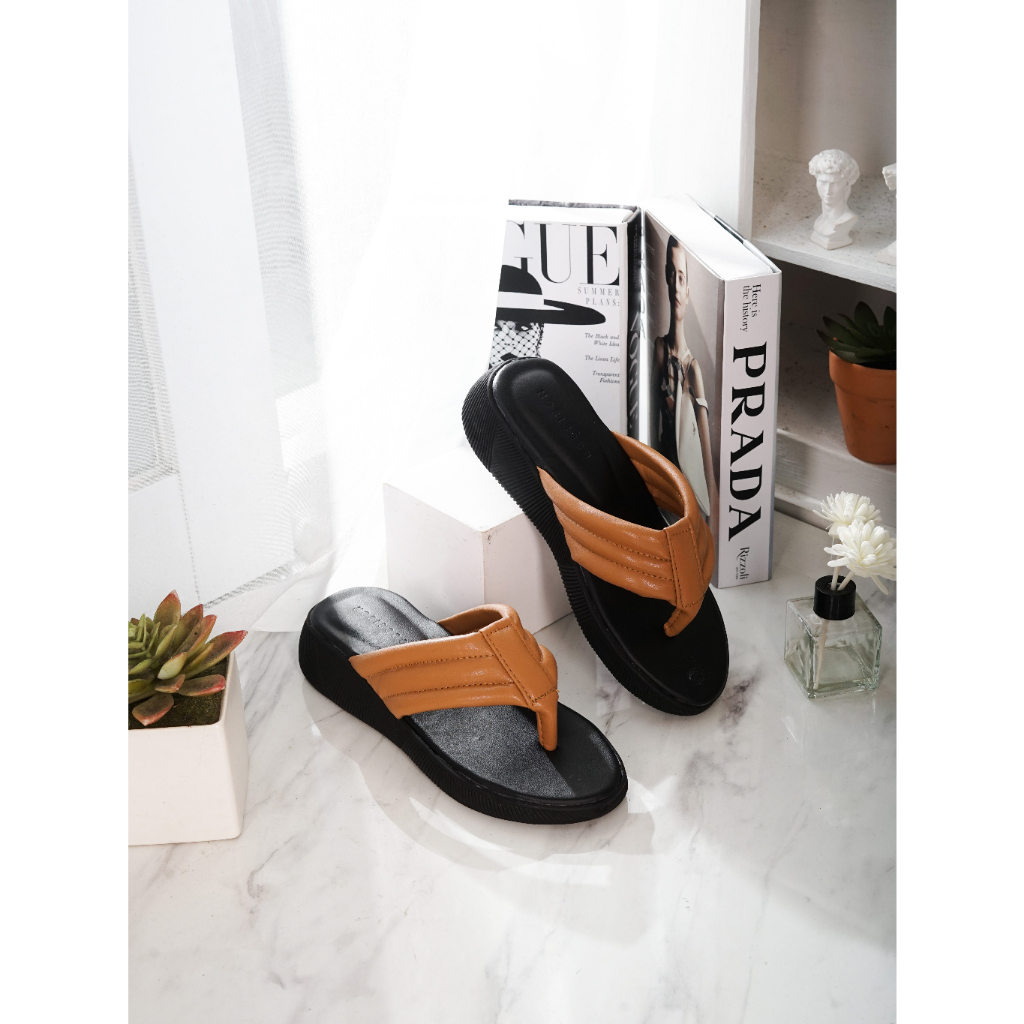 Sandal Wedges Wanita Model Jepit BJ 05