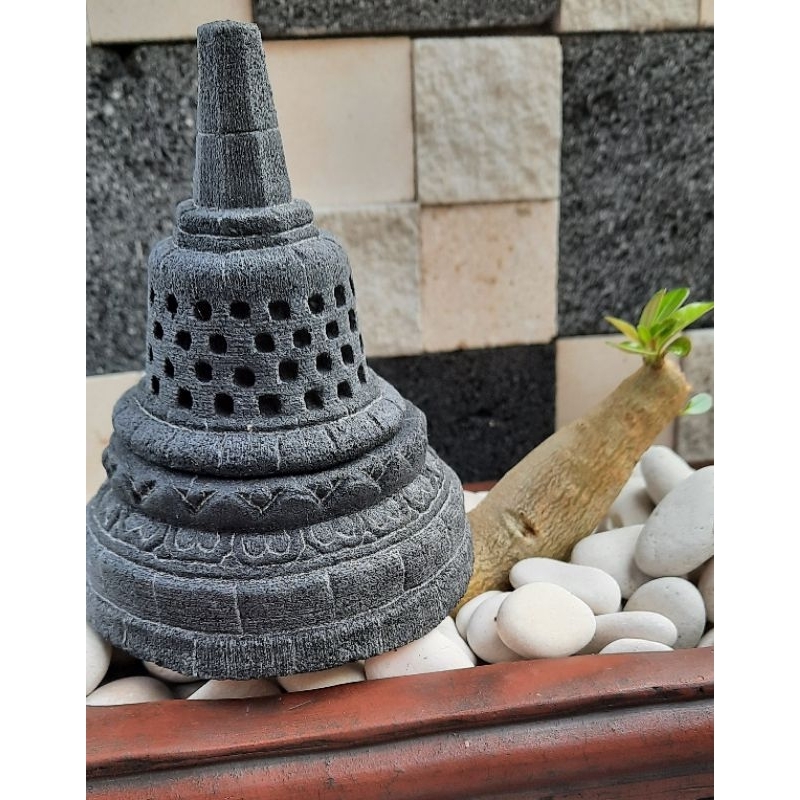 MINIATUR STUPA CANDI BOROBUDUR HIASAN AQUARIUM/HIASAN RUMAH TINGGI 18CM