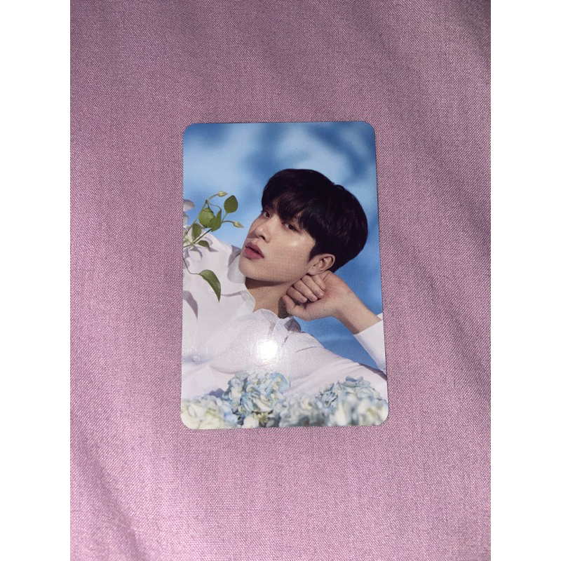 Junghwan Photocard Ongredients
