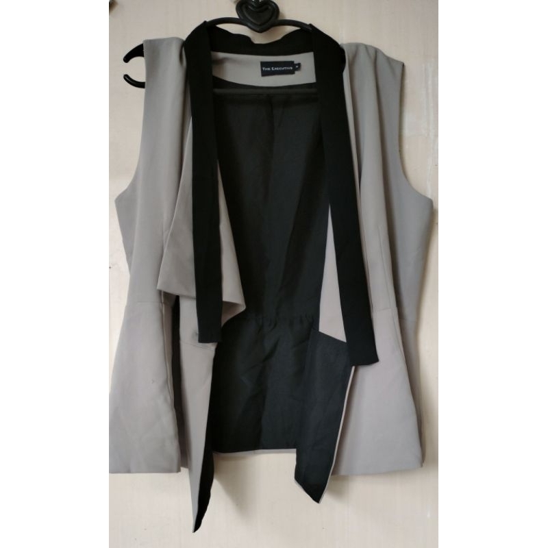 TheExecutive Vest
