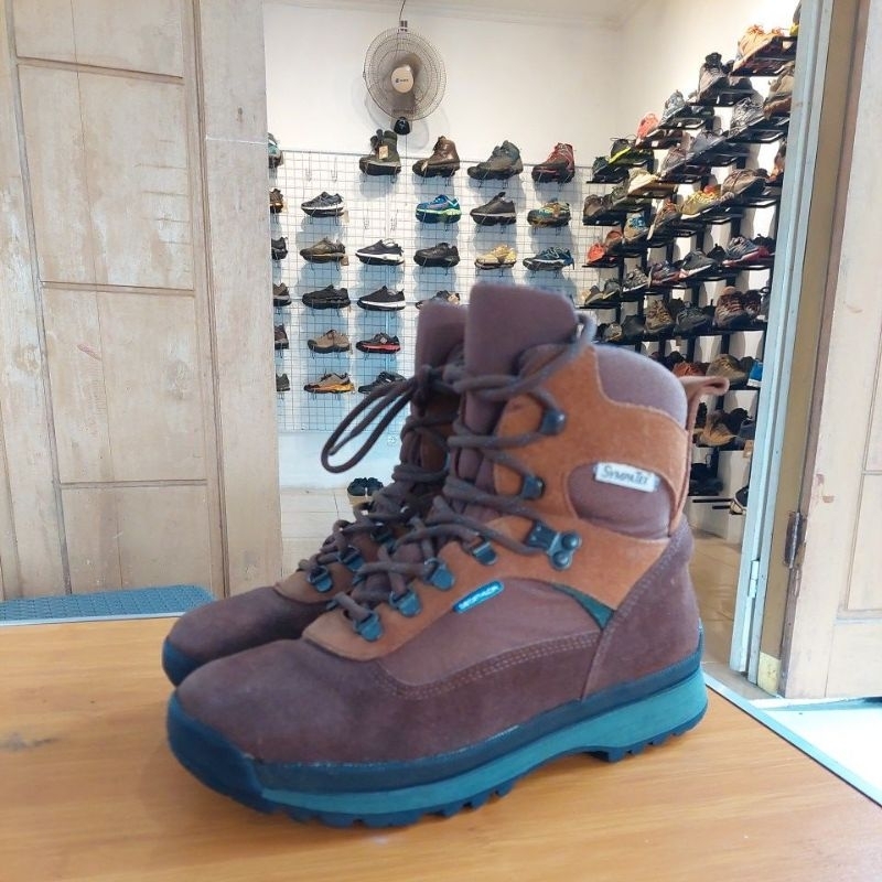 sepatu decathlon second