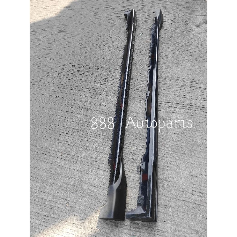 sideskirt innova zenix modellista 2023