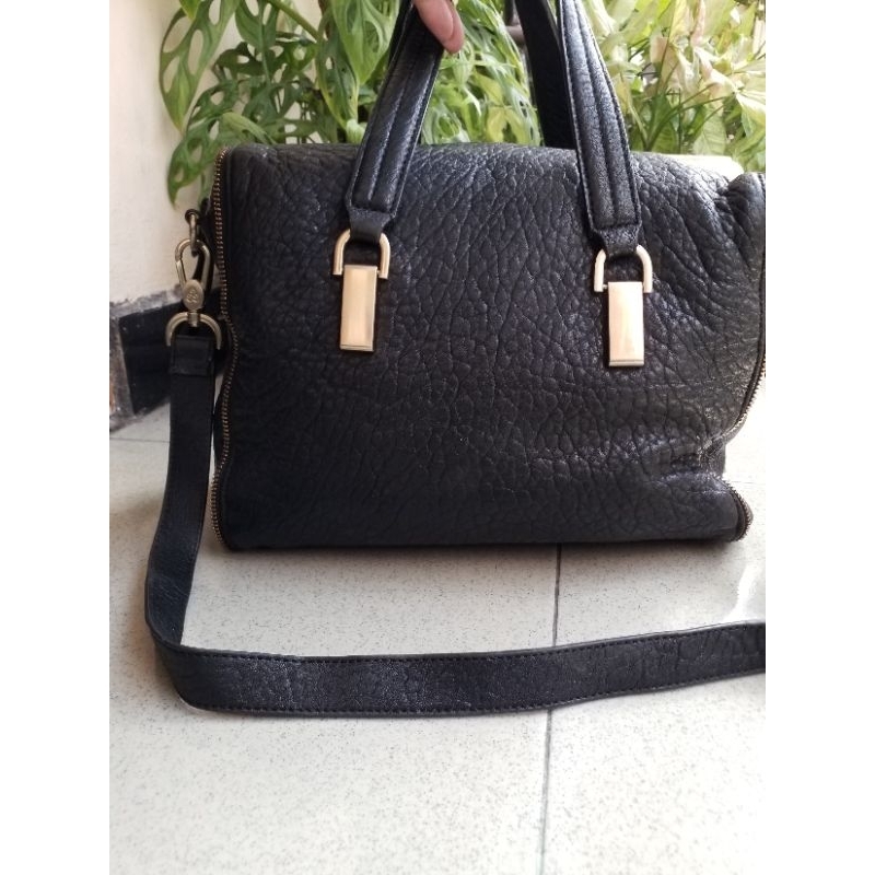 Tas Sling Bag preloved finn esker