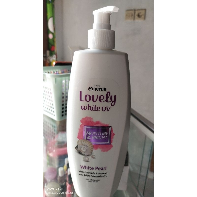 HAND BODY LATION LOVELY WHITE UKURAN BESAR