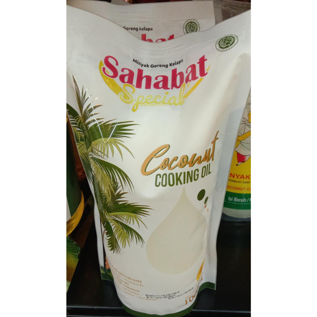 

Minyak sahabat coconut cooking oil 1L