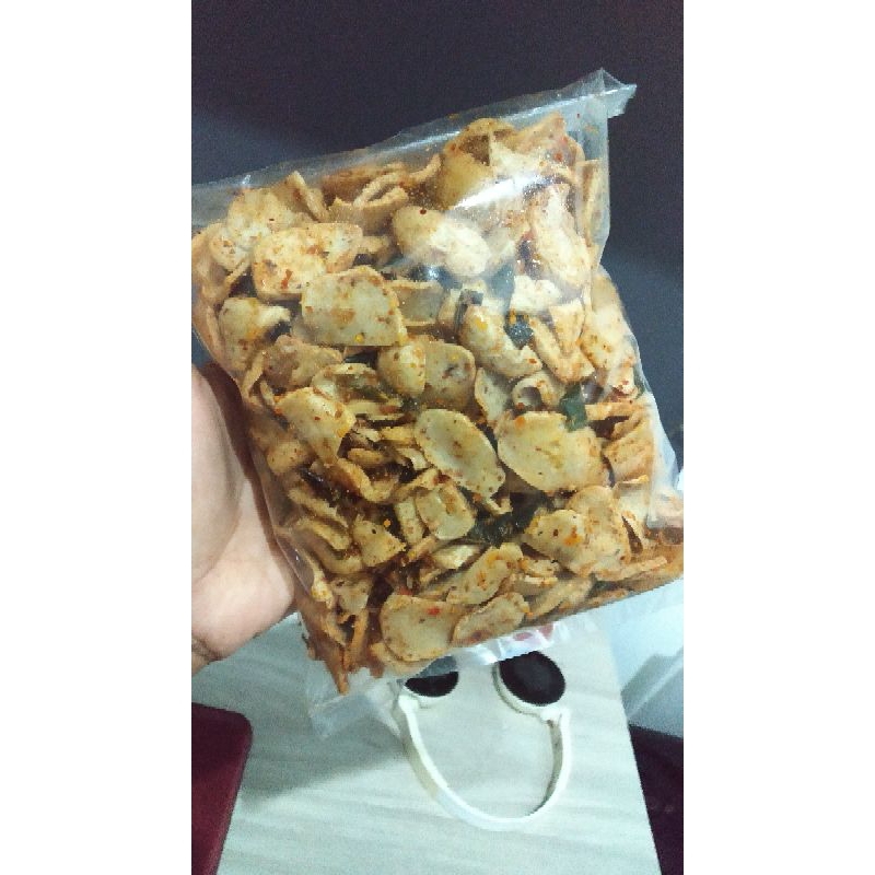 

Basreng pedas daun jeruk 250 gram (1/4kg)