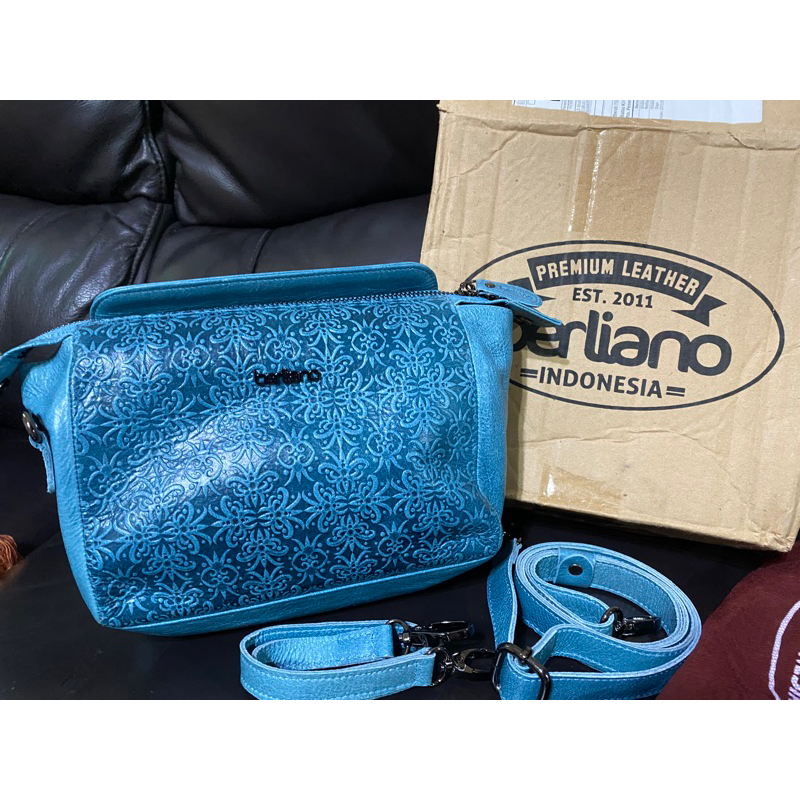 Anandi pouch Berliano