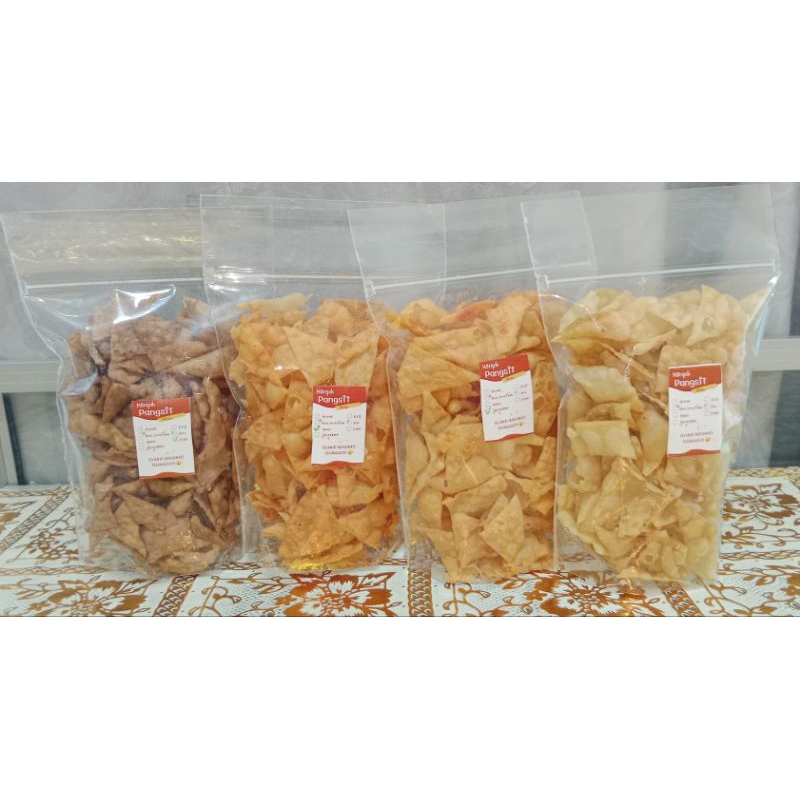 

Keripik Pangsit @100gr /Harga Rp10. 000 untuk satu Kemasan Standing Pouch Ziplock