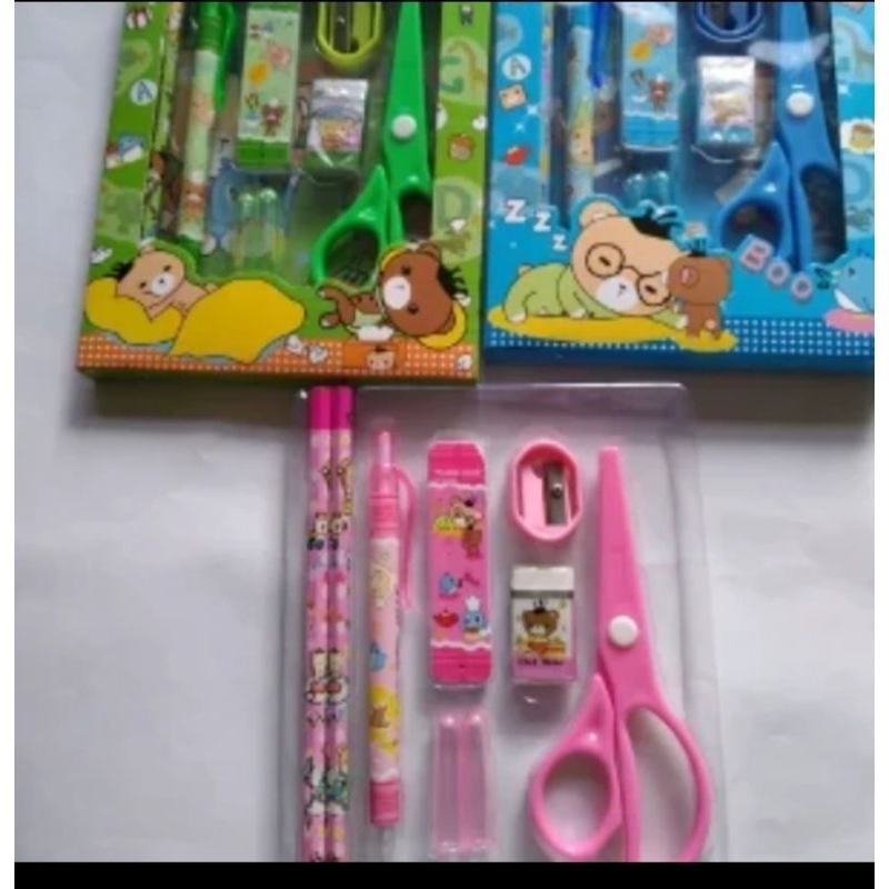 

KAN Alat Tulis Paket 2016 Gunting