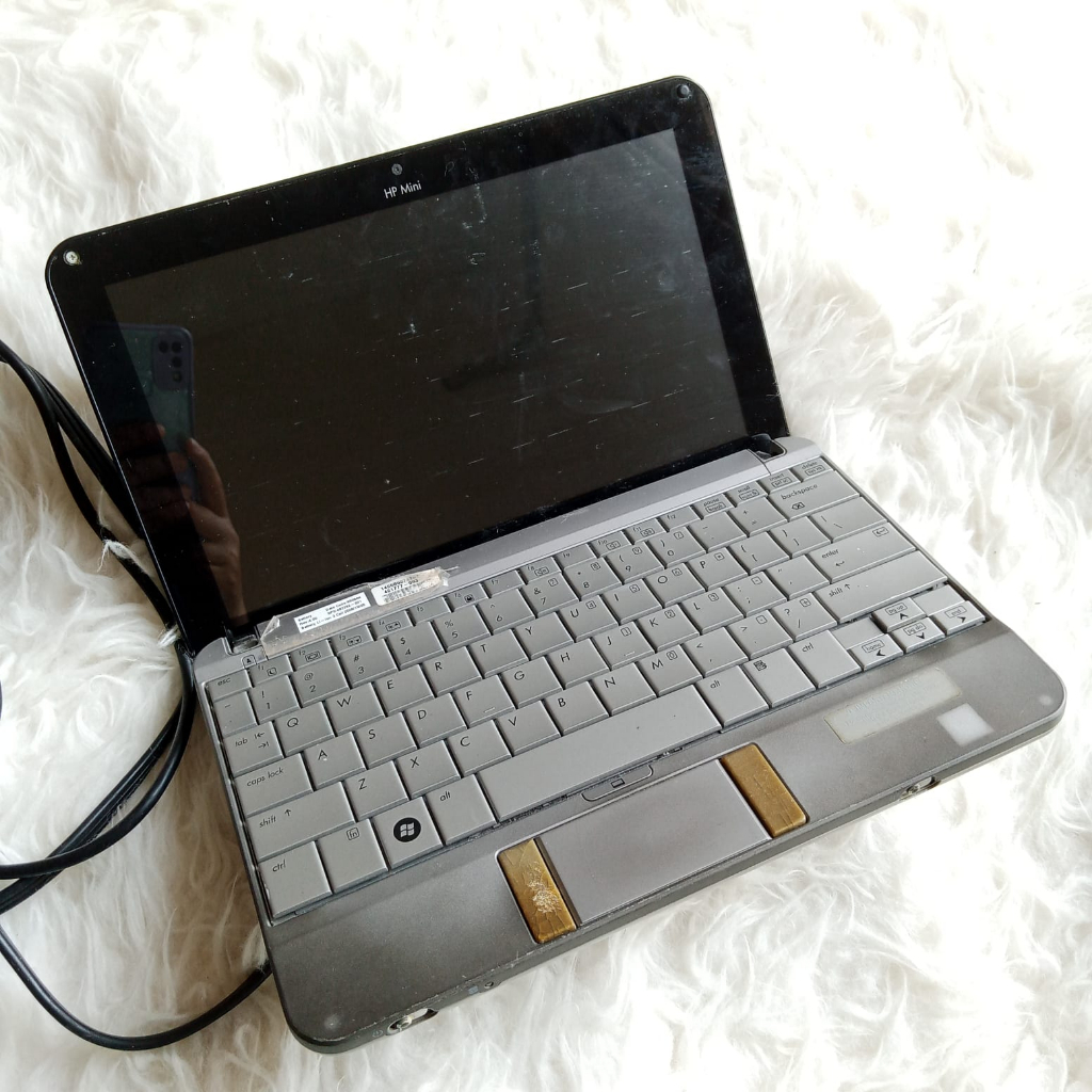Laptop HP 2140 mini second preloved