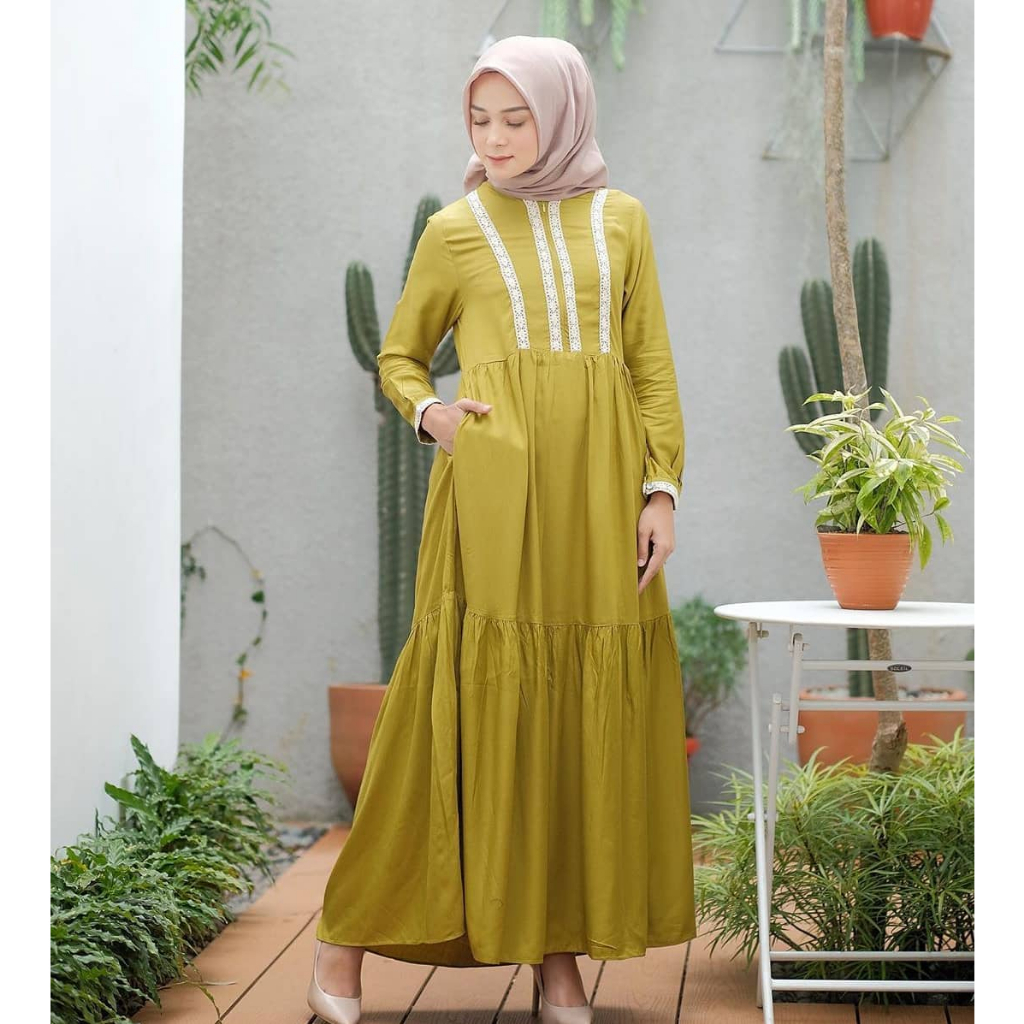 Alexa Dress Maxy