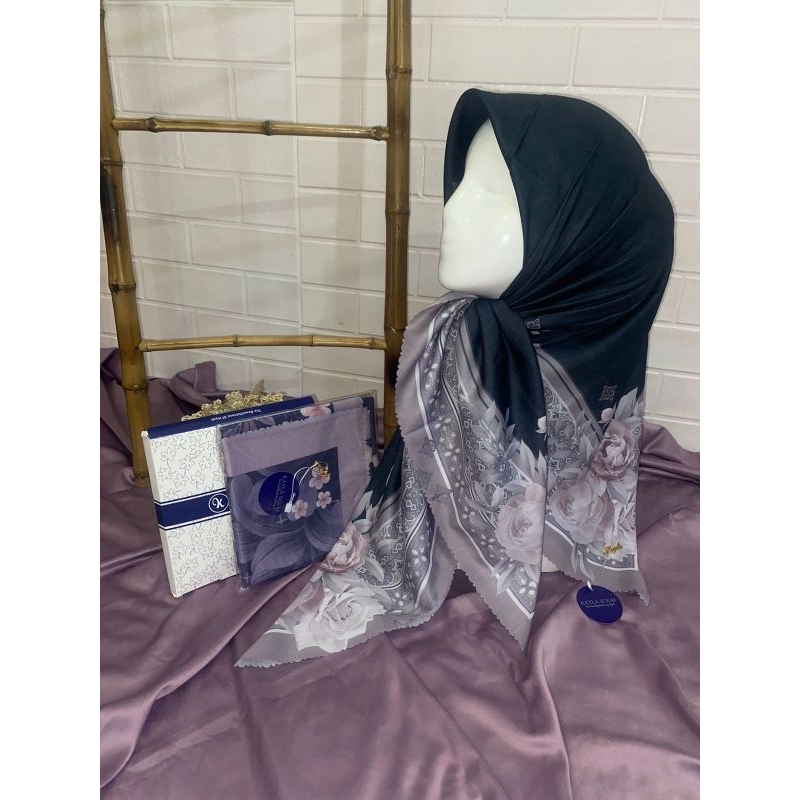 Kayla Scarf Segiempat Premium