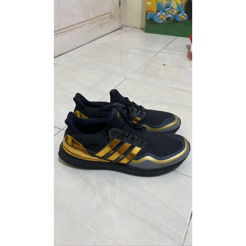 Adidas UltraBoost Gold