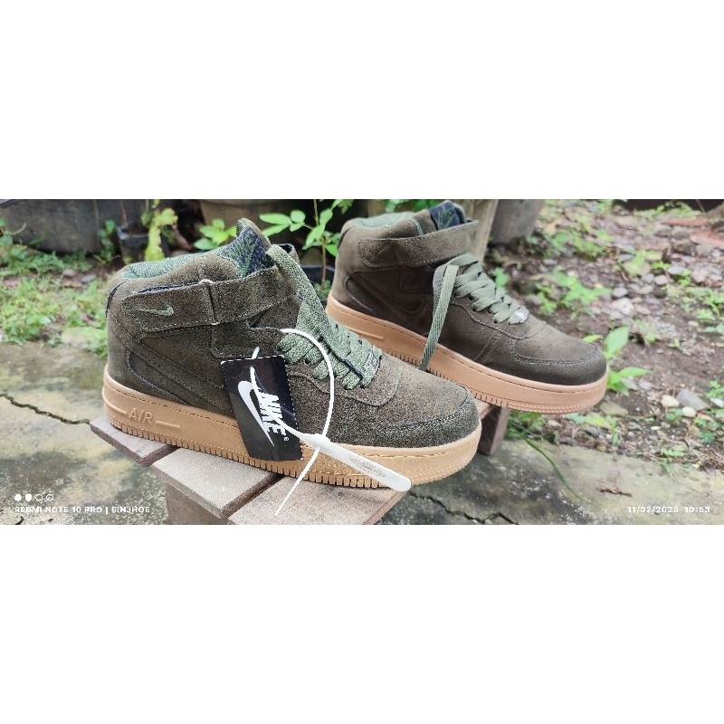 Nike Air Force 1 Mid '07 "Flax" sneakers