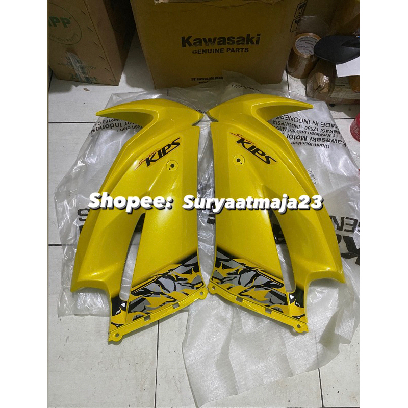 Sepasang Fairing sayap Ninja Rr new 2013 kuning batik baru