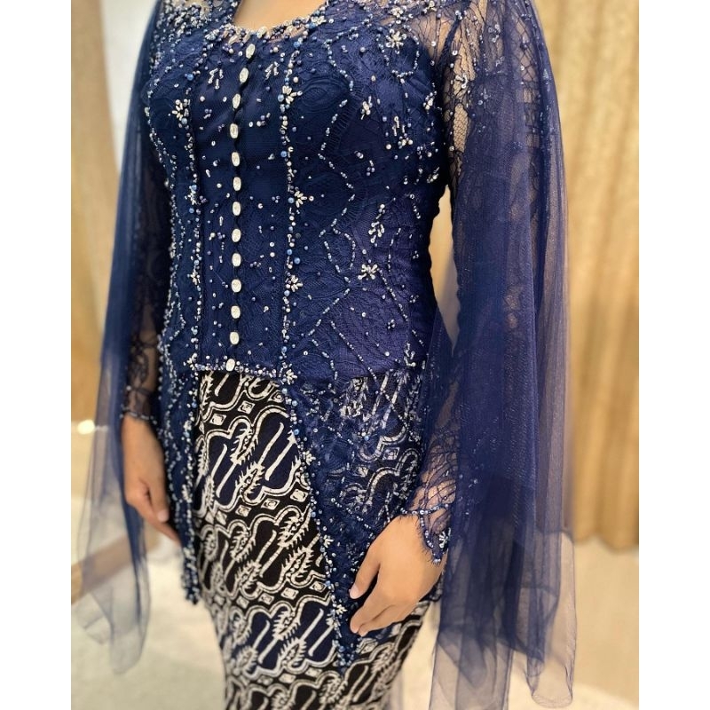 KEBAYA KUTUBARU SAYAP TILE