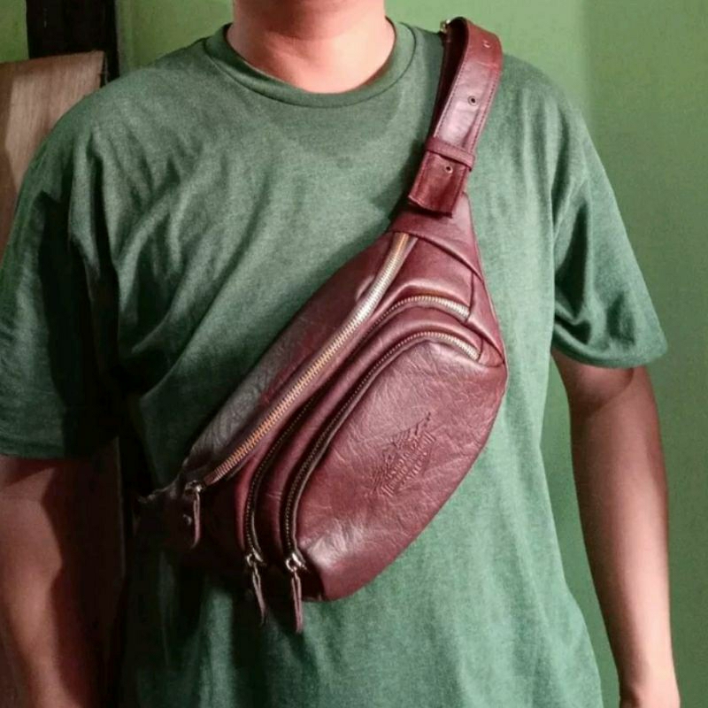 TAS SELEMPANG KULIT / KOMPEK KULIT
