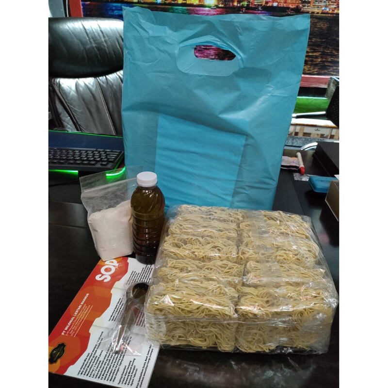 

Paket Bahan Baku Mie Sultan Level kekinian Pedas 100 porsi - Paket usaha by kalyca.id