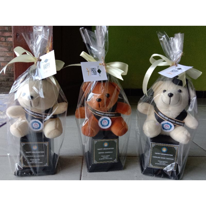 KADO | SOUVENIR | BONEKA |PLASTIK | BUKET THROPY | BONEKA WISUDA | HAPPY GRADUATION|| KADO