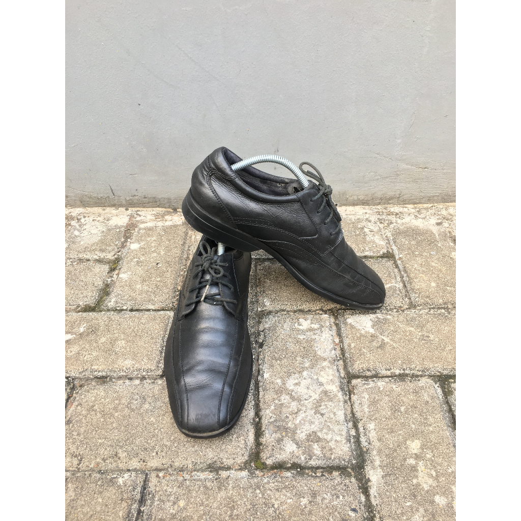 Sepatu Second Original Kulit Rockport 42