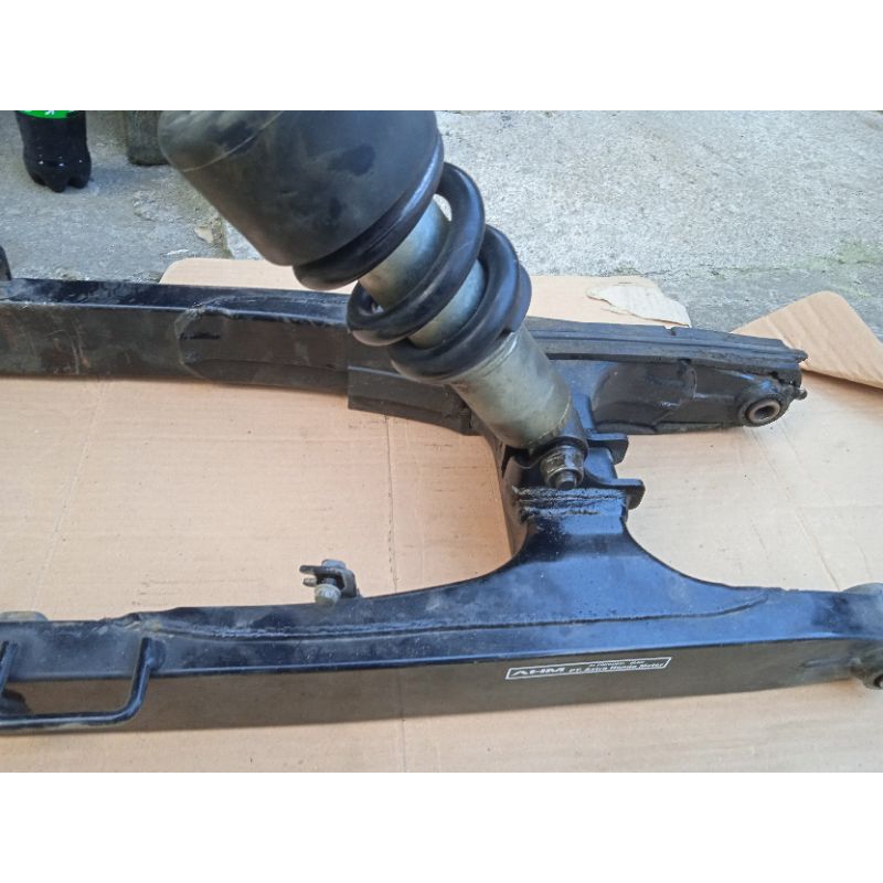 Arm Swing Sapit U / Shock Mono Shock Honda Sonic Original