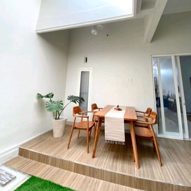 Meja Makan Japandi Set 4 Kursi / Meja Makan Scandinavian Set 4 Kursi Kayu Jati