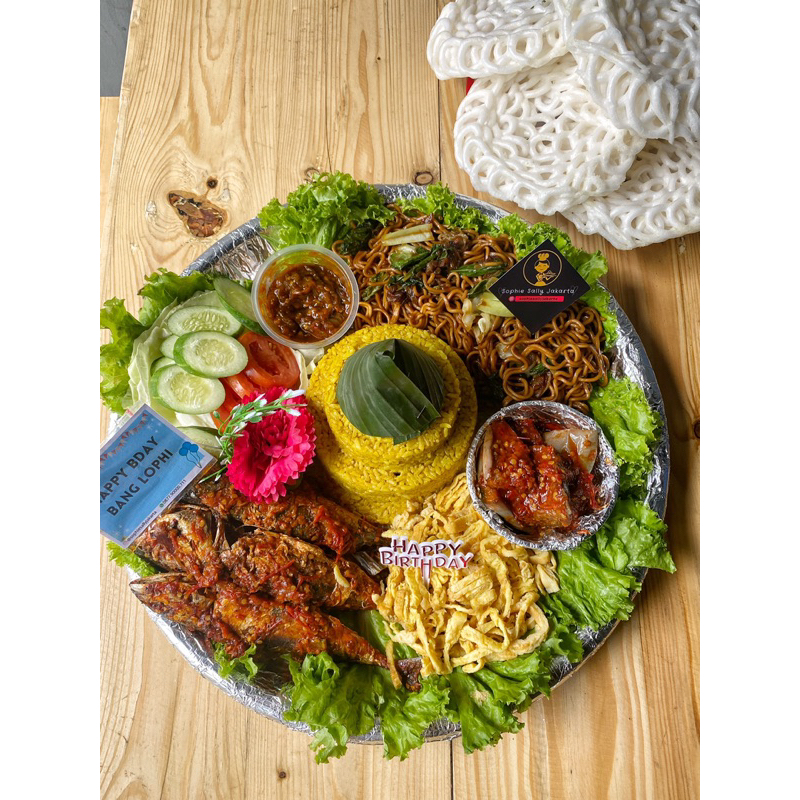 

Tumpeng Ikan Kembung - READY SETIAP HARI - FREE TOPPER DAN CARD