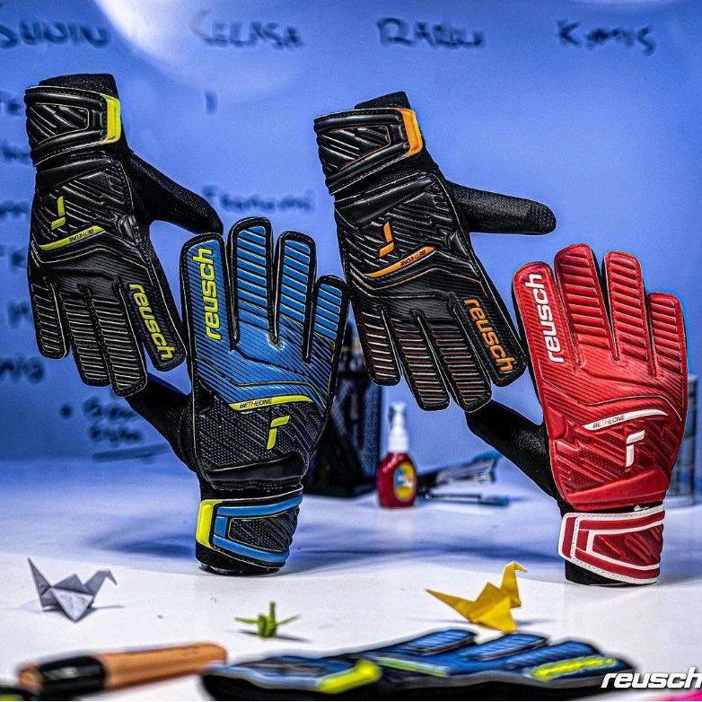 GLOVE GOAL KIPER ORIGINAL REUSCH / SARUNG TANGAN KIPER  JUNIOR