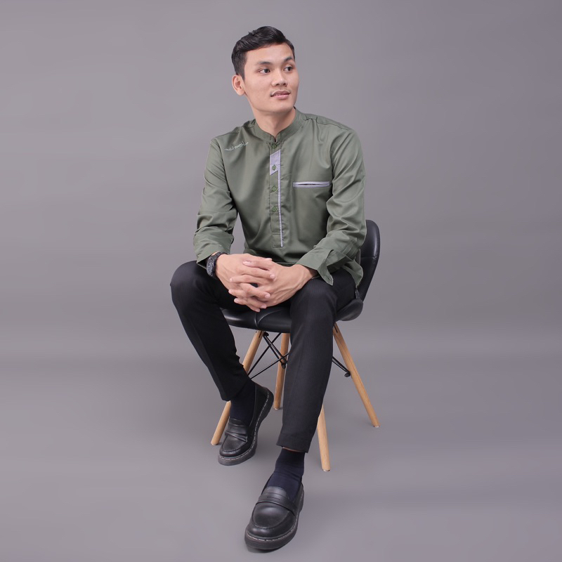 Kemeja Koko Pria Lengan Panjang Motif Abizaar Warna Sage