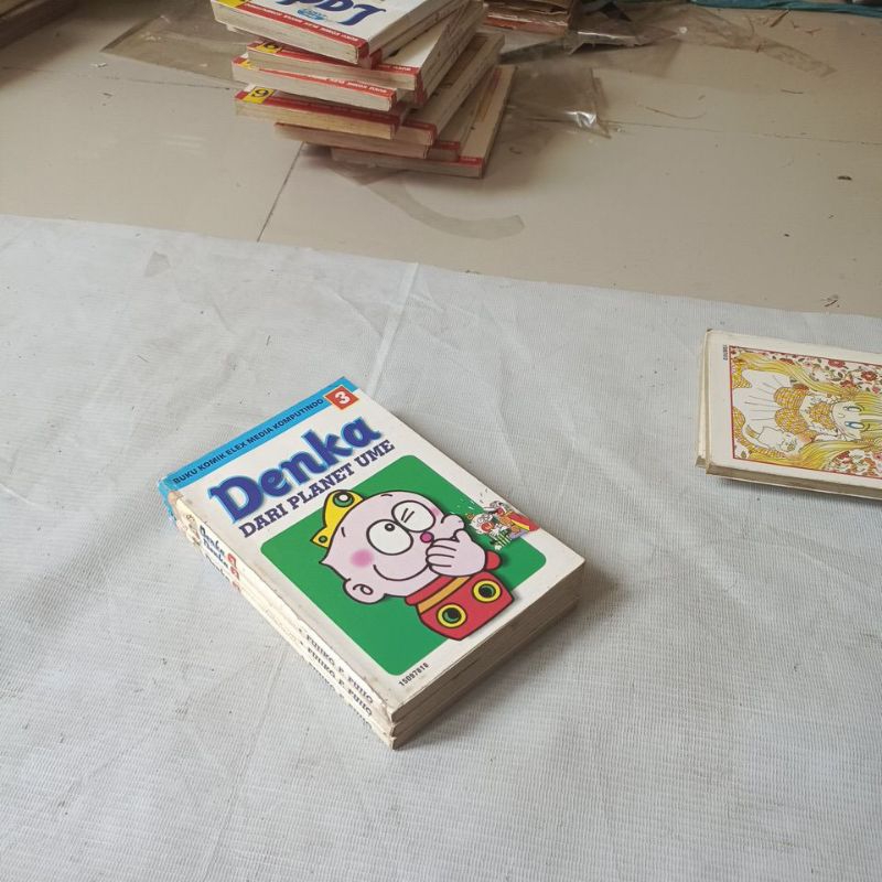 komik DENKA DARI PLANET UME 1-3 TAMAT
