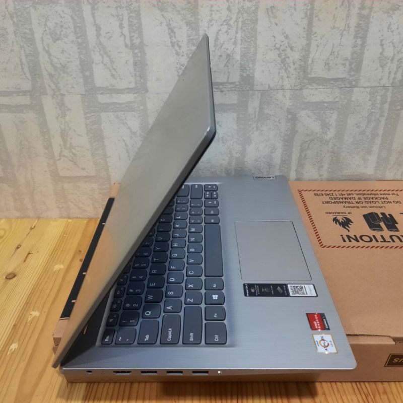 Laptop Lenovo ideapad Slim 3 Amd Athlon 3150U Ram 4GB/8Gb/ SSD 256GB Vga Amd Radeon Graphic l