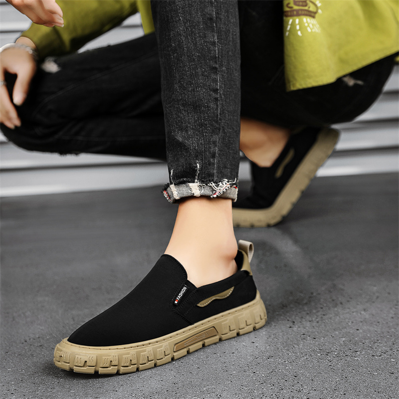 Mainland Sepatu Sneakers Slip On Pria Fashion Casual Santai Sepatu Import Ice Slik Outdoor MC120