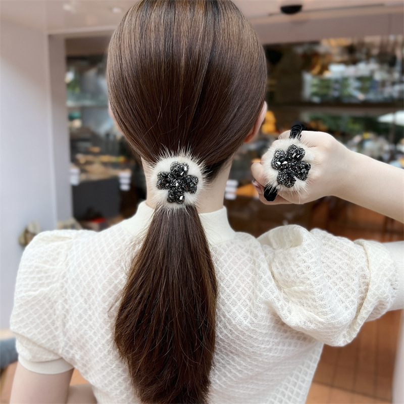 Caliloops Karet Ikat Rambut Korea Motif Bulu Blink Berlian Mikov