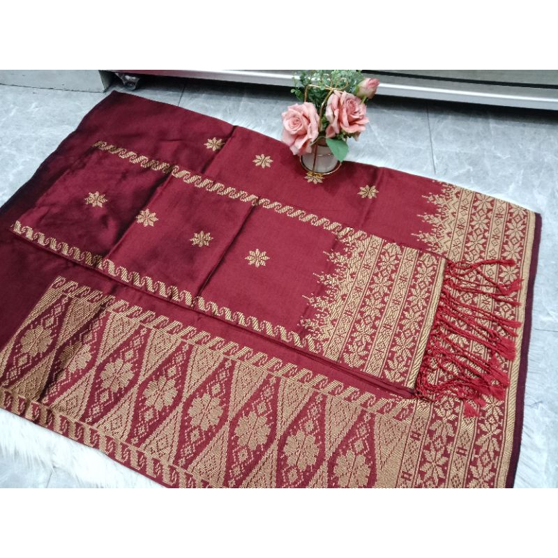 songket silungkang warna merah hati