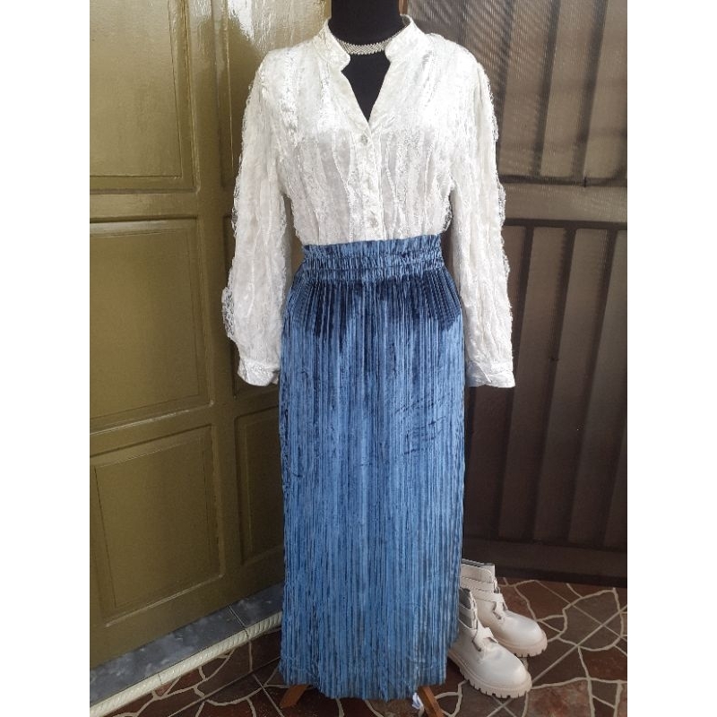 Atasan Putih Bludru Import