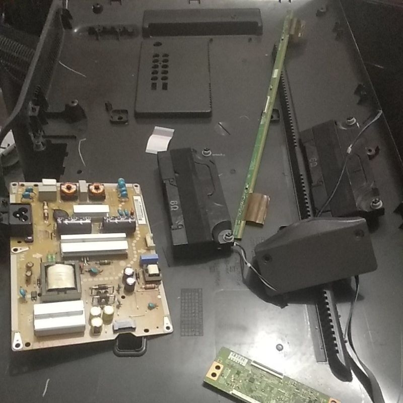 MESIN PSU POWER SUPLY REGULATOR SUPLAY SUPPLY - KABEL LVDS FLEXIBLE - TOMBOL SENSOR IR - kaki TCON T