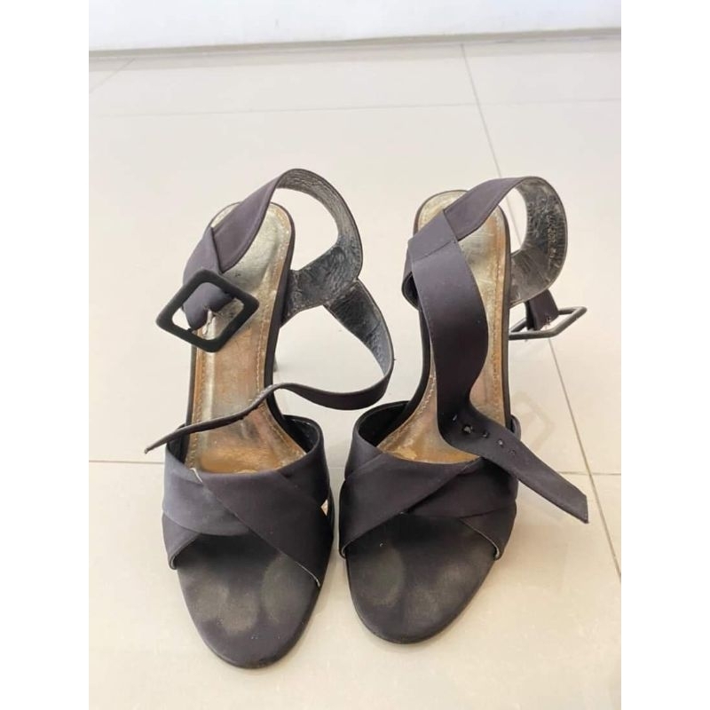 Preloved sepatu Charles & Keith