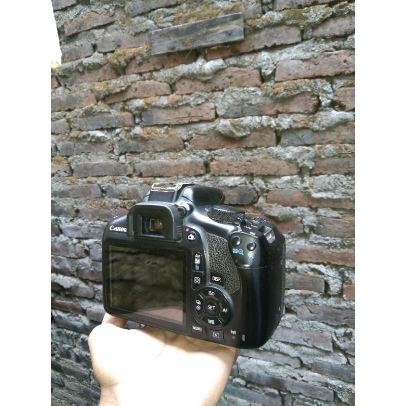 Kamera DSLR Canon EOS 1300D WiFi, Second Kamera Bekas