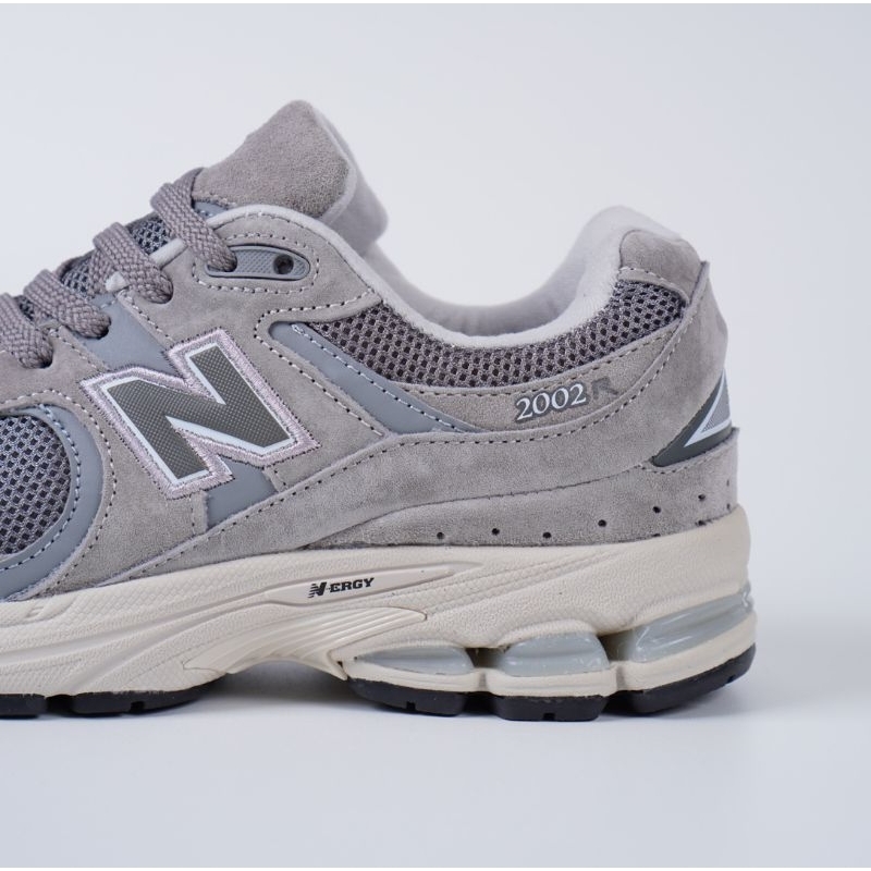 Sepatu New Balance 2002r Grey