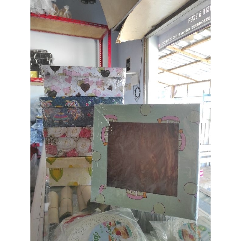 

Kardus sanggan / kotak hampers / kotak lamaran kecil