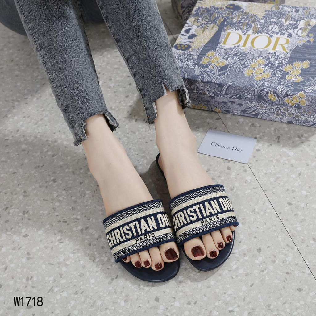 D SUPERFIBER FLATS SANDALS W1718 W1719