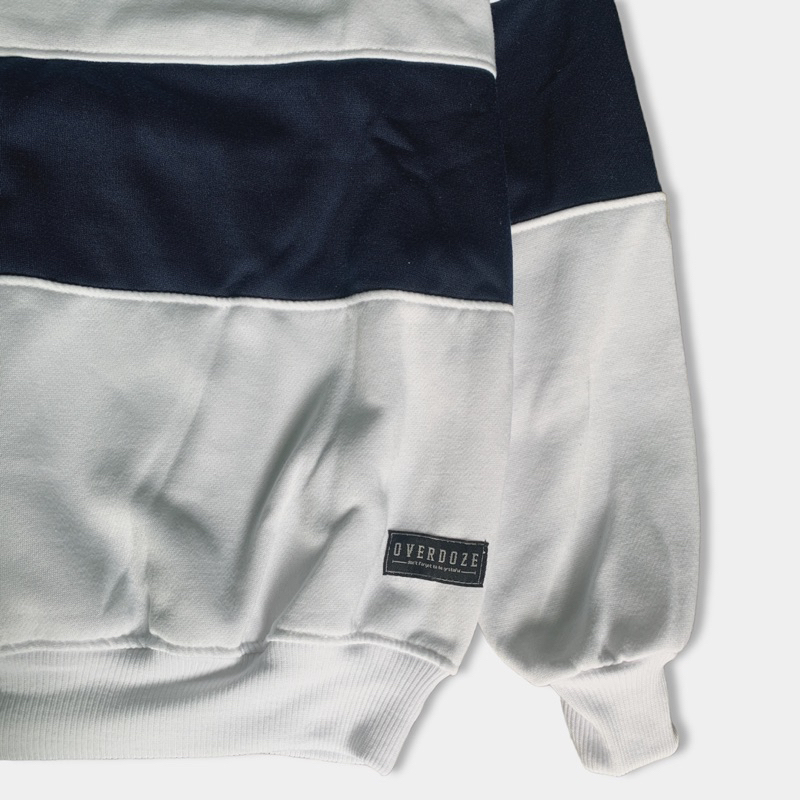 Sweater Crewneck Putih X Navy